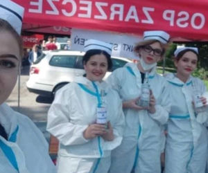 Druhowie z OSP Zarzecze szczepili gości na weselu [ZDJĘCIA]