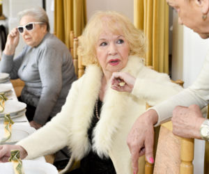 Żyła już tylko wspomnieniami o mężu