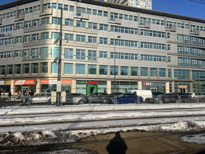 Pierwszy sklep Dino w Warszawie - dzień otwarcia