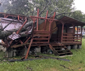 Pozalewane garaże, połamane drzewa. Nawałnica nad powiatem ostródzkim