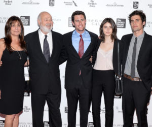 Rozpieszczony syn zamordował legendę Hollywood i swoją matkę. 18 razy był na odwyku, ludzie się go bali