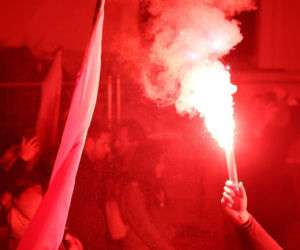 Rockmani wysadzili tysiące płyt disco na stadionie. Ta wojna to było coś więcej niż tylko muzyka