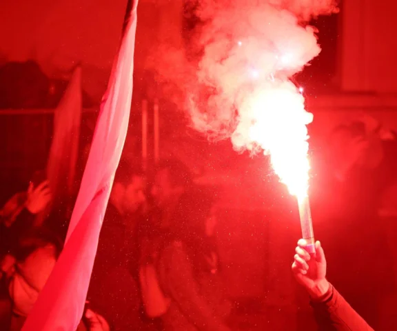 Rockmani wysadzili tysiące płyt disco na stadionie. Ta wojna to było coś więcej niż tylko muzyka