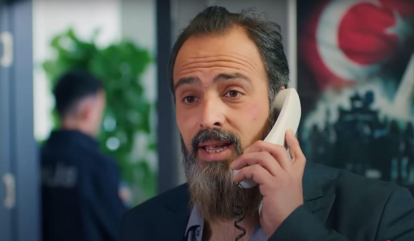 Bulent dowie się o udziale Melis w porwaniu Zeynep i... postanowi dać jej nauczkę! Rozważy nawet posłanie jej do więzienia.