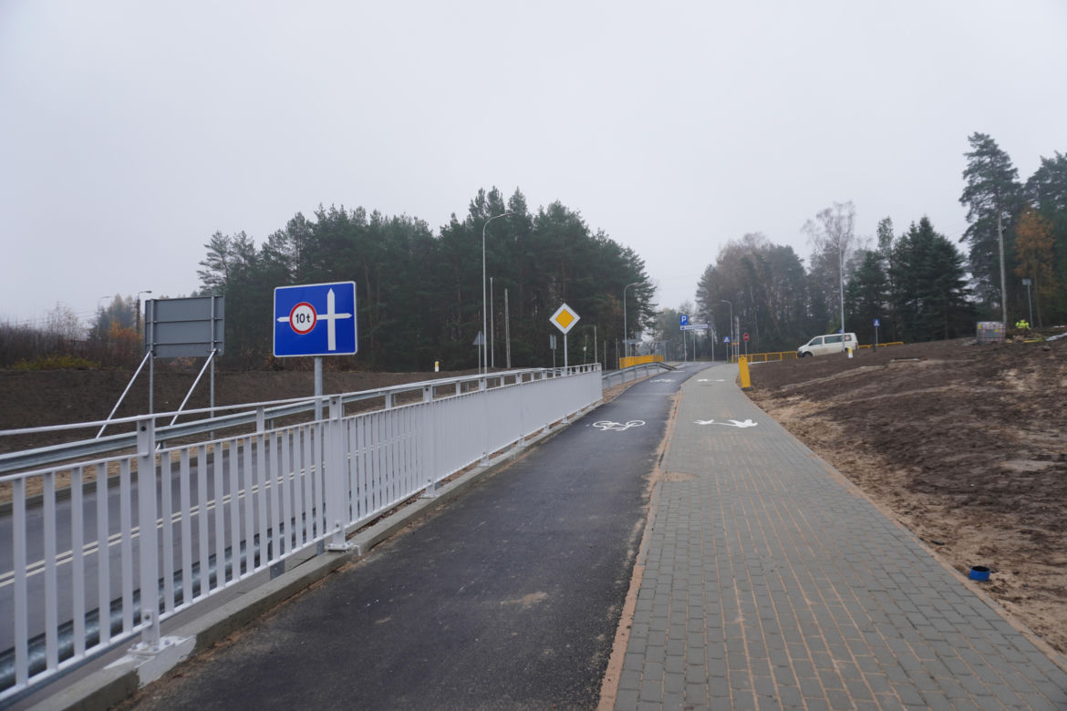 Wielkie otwarcie tunelu pod torami w Niewodnicy Kościelnej. Tak przebiegają prace w ramach Rail Baltica [ZDJĘCIA]