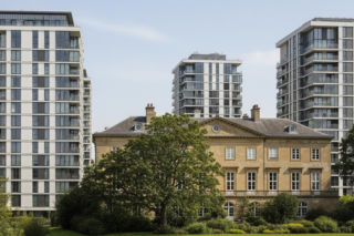 Dworek Bojarów w Otwocku. Jak bloki wpłynęły na jego losy?