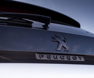Peugeot 3008 Hybrid4 EAT8 GT