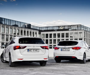 Hyundai i40 Wagon 1.7 CRDI  vs. Toyota Avensis Touring Sports 2.0 D-4D