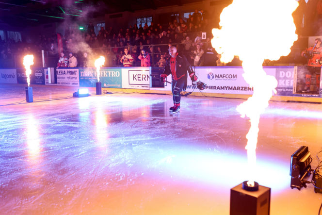 Mecz hokejowy Reprezentacji Artystów Polskich i Przedsiębiorców