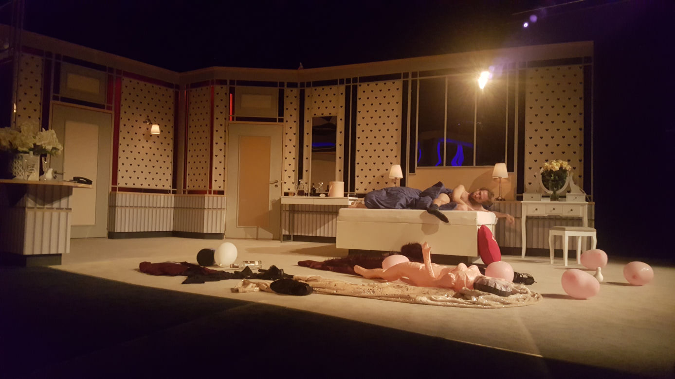 Farsa w Teatrze Miejskim w Gliwicach! Już dziś premiera "Wieczoru Kawalerskiego"