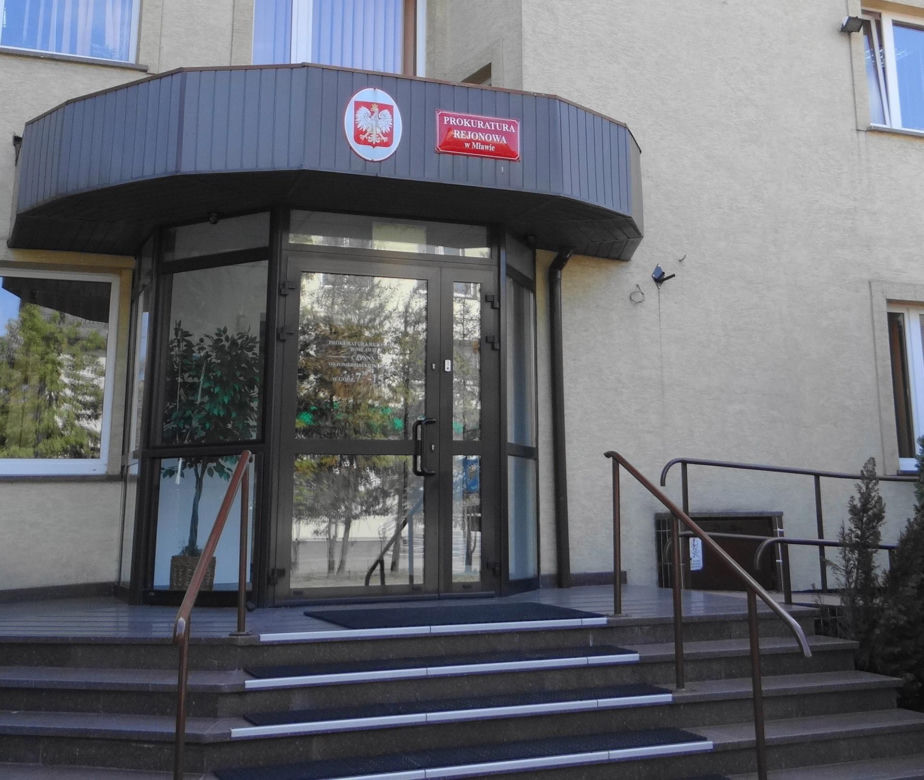 Dziennikarz zginął od jednego kopniaka. Przed śmiercią otrzymał w liście swój nekrolog. Umarł w klubowej toalecie