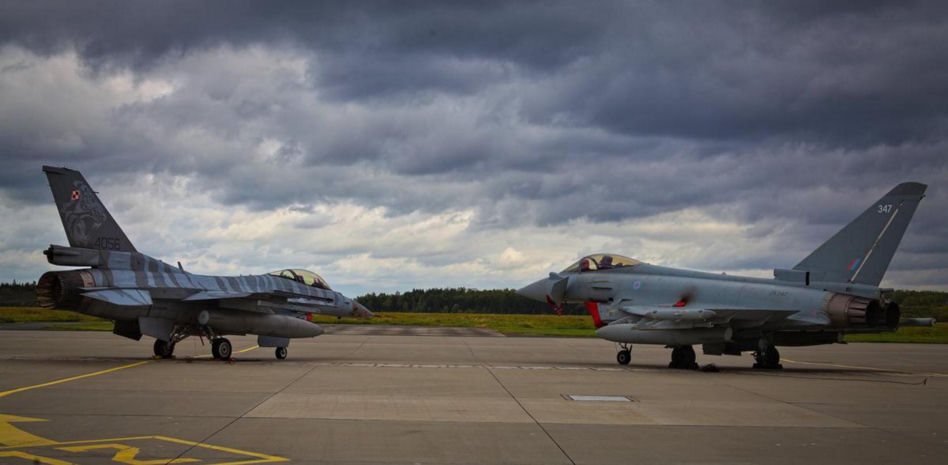 Brytyjskie Eurofightery Typhoon 