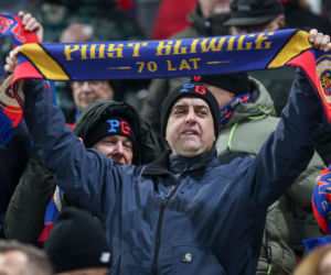 Mecz Piast Gliwice - Legia Warszawa. Kibice na stadionie
