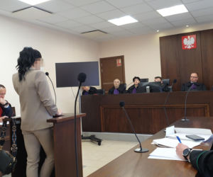 Podciął gardło koledze, bo pokłócili się o kobietę. W tle walka o dziecko