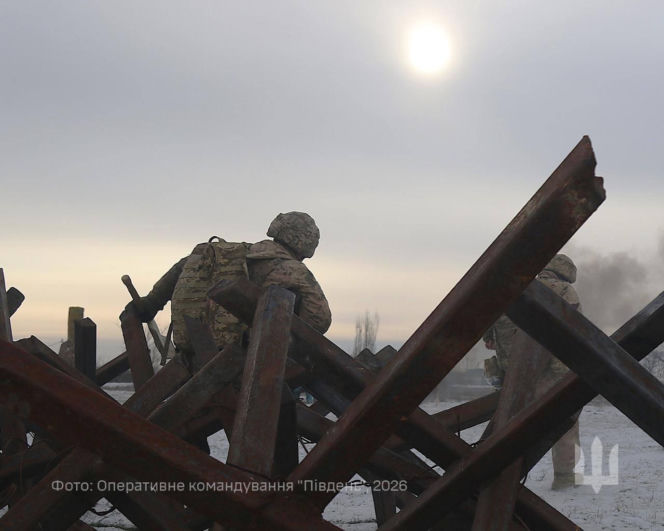 Cztery lata pełnoskalowej wojny na Ukrainie. Dr Kozubel: „Bolesny kompromis będzie końcem kariery politycznej Zełenskiego”