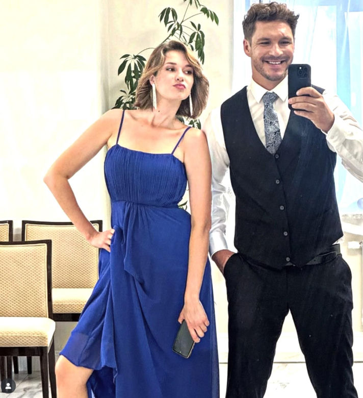 M jak miłość nowy sezon po wakacjach. Ania (Alina Szczegielniak), Marcin (Mikołaj Roznerski) na planie