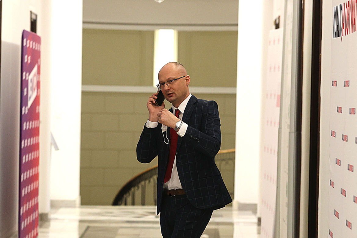 Nie noszą maseczki - niech zapłacą 2000 zł 