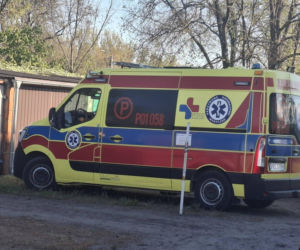 Pożar w bloku w Gryżynie. Pomogli sąsiad akwarysta i czujka dymu [ZDJĘCIA]