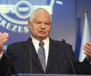 Adam Glapiński przejmuje nowe departamenty w NBP. Bankowi centralnemu grozi paraliż
