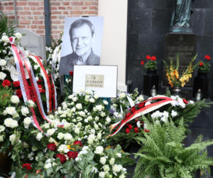 Tak pożegnały Jana Frycza córka i wnuczka. Trudno się nie rozpłakać