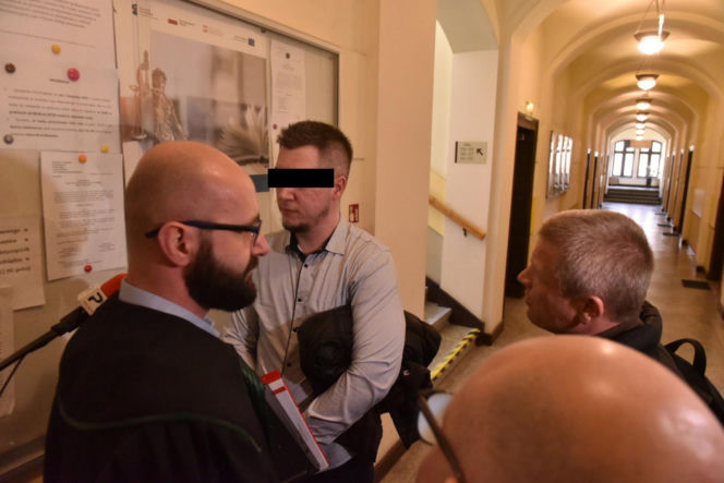 Początek procesu lekarzy oskarżonych o zaniedbania w sprawie śmierci 19‑letniego Olka z Grudziądza