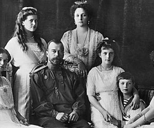 SUPER HISTORIA: Rewolucja obaliła mocarstwo