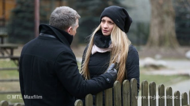M jak miłość odcinek 1130, Artur Rogowski (Robert Moskwa), Teresa (Dominika Łakomska)
