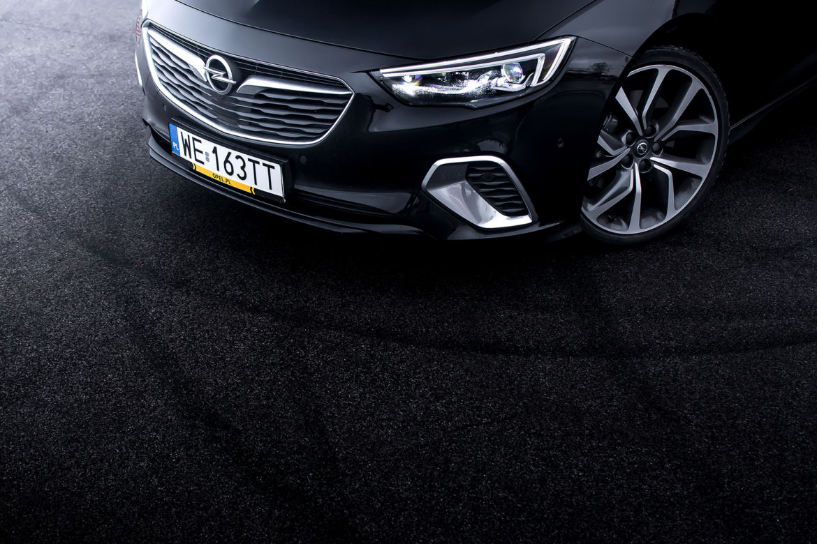 Opel Insignia GSi Sports Tourer 2.0 CDTi 210 KM AT8 AWD