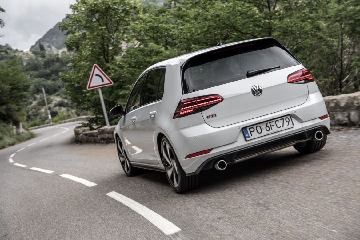 Volkswagen Golf GTI 2.0 TSI 245 KM