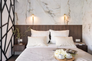 Brakuje ci miejsca w sypialni? Tak wyciągniesz z niej maksimum! 15 pomysłów na małą sypialnię