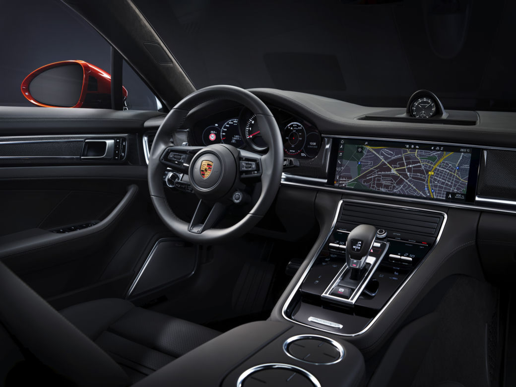 (2020) Porsche Panamera po liftingu 