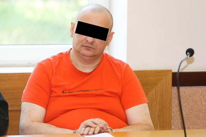 Prowadził dom pomocy jak z horroru. 12 pensjonariuszy nie żyje. „ Chyba nikt nie chciałby mieć tego na sumieniu”