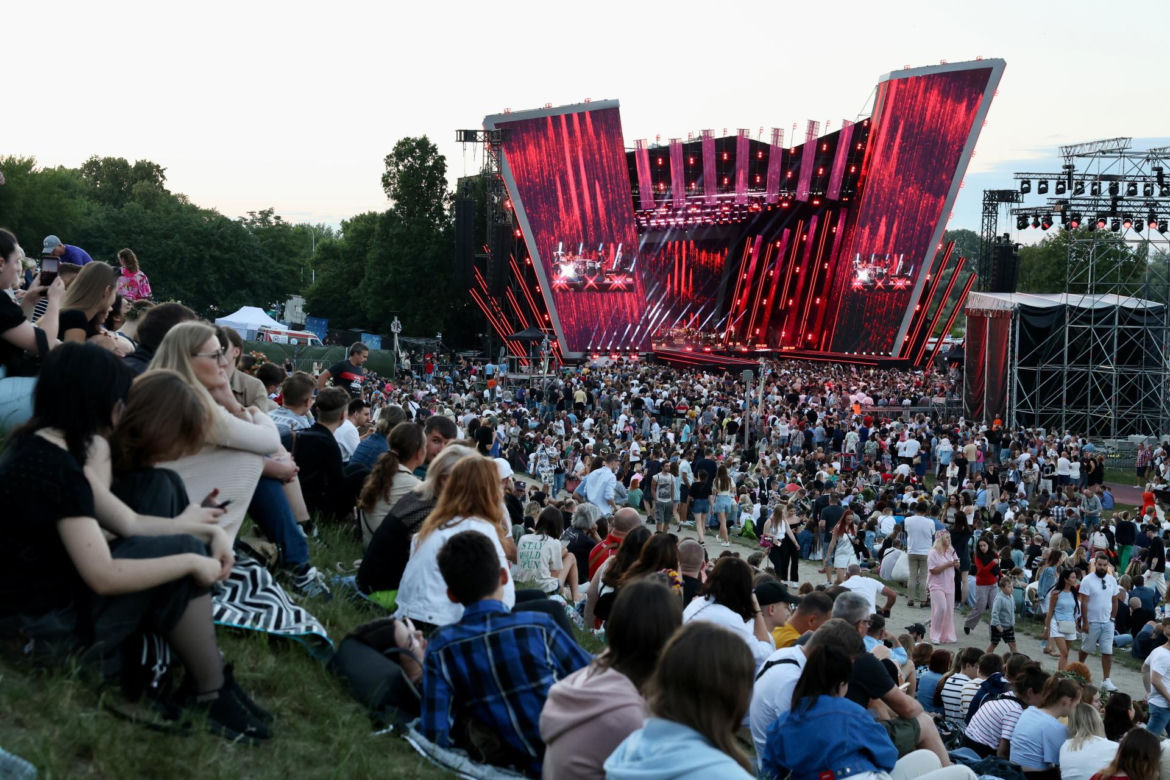 Tak Warszawa powitała lato. Wianki nad Wisłą 2024 