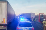 Wypadek na autostradzie A1. Zderzyły się dwie ciężarówki