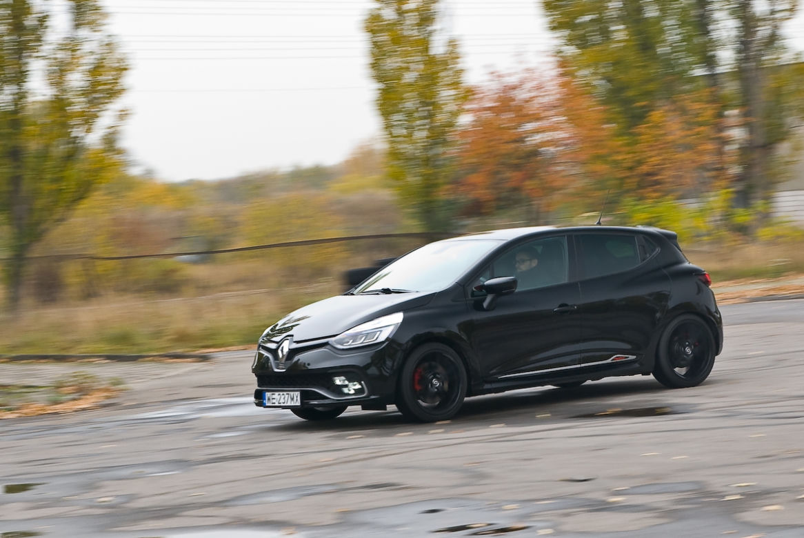Renault Clio R.S. Trophy 220 EDC