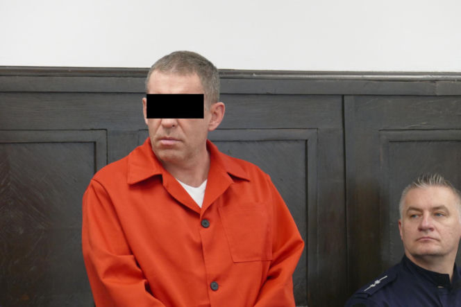 Ostrzelał braci i próbował zabić nożem znajomego. „Nie wiem, czy nim go uderzyłem”