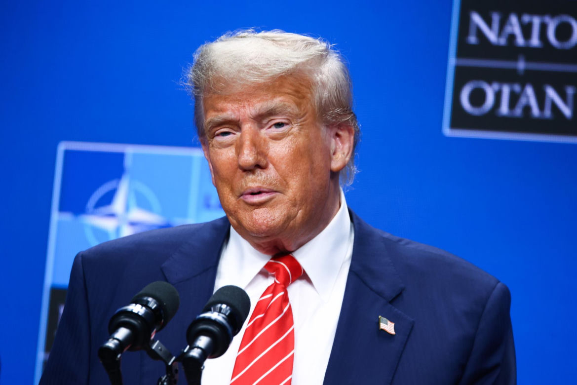 Trump sprawił, że "wszyscy zatańczyli tak, jak im zagrał na fujarce". Szokujące wnioski po Hadze!