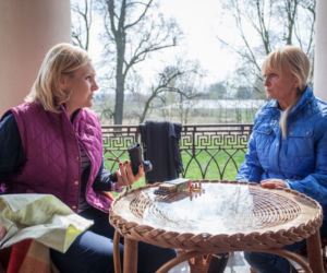 To nie koniec świata 2 sezon odc. 25. Nora (Ewa Konstancja Bułhak), Halina (Dorota Pomykała)