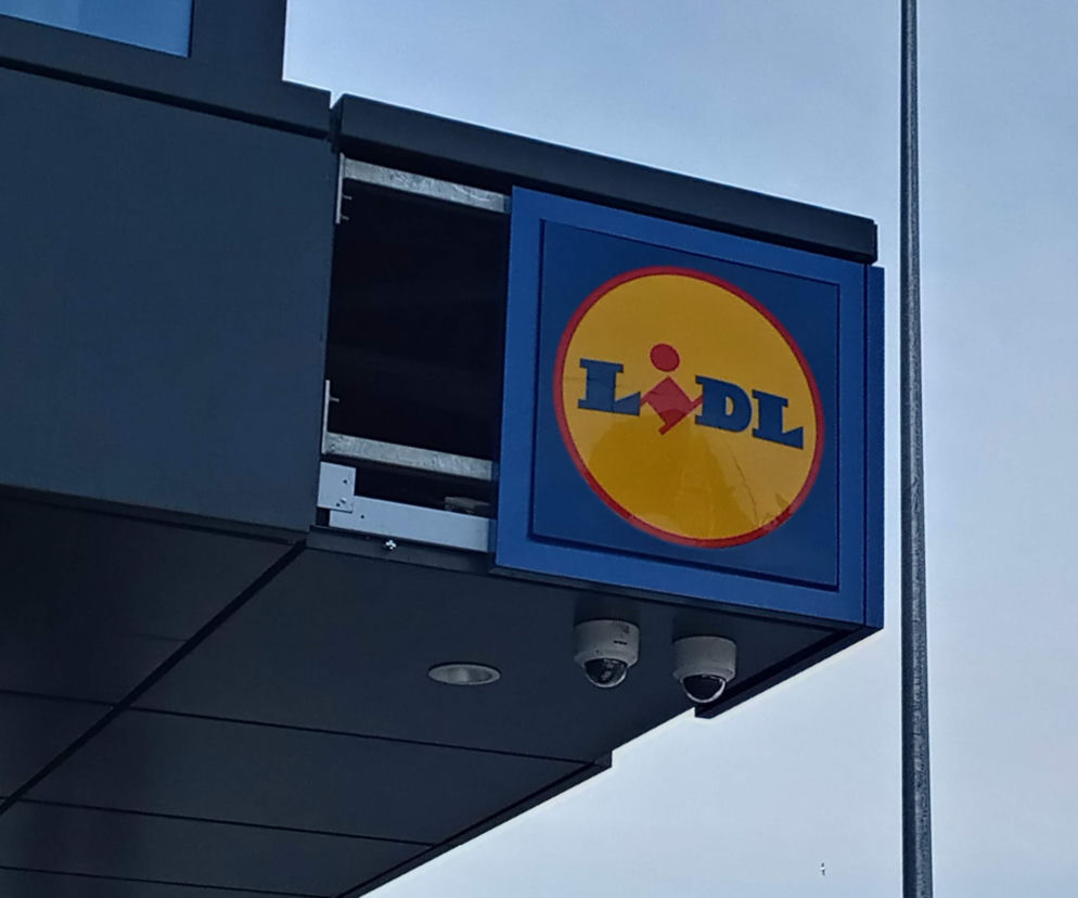 Szyld sklepu Lidl w szczecińskim Posejdonie budzi wiele kontrowersji