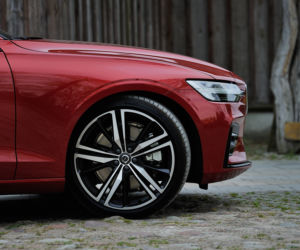 Volvo S60 T5 R Design First Edition
