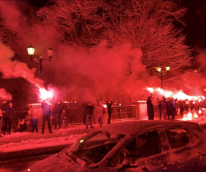 Racowisko kibiców Jagiellonii Białystok rozpoczęło się o symbolicznej godz. 19:20