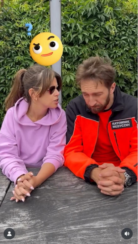 Na sygnale na planie. Piotrek (Dariusz Wieteska), Martyna (Monika Mazur)