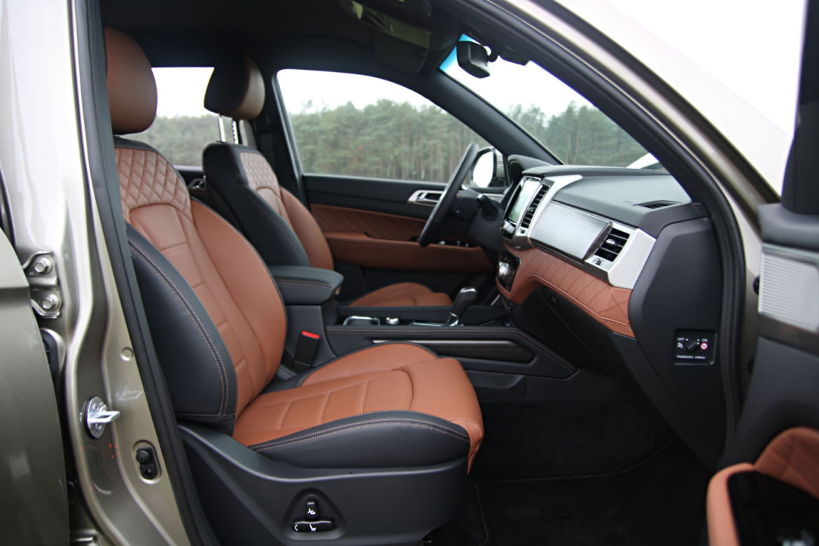 SsangYong Rexton G4 2.2D 7AT 4WD Sapphire