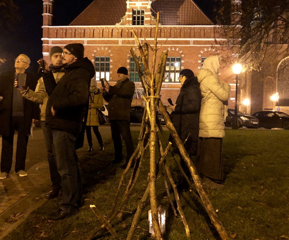 Zdaniem organizatorów wydarzenia, skazana na karę śmierci Anny Krüger, mogłaby po dokładnie 360 latach zostać... uniewinniona. 