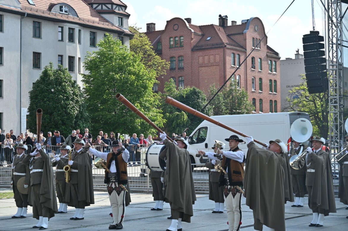 W Rudzie Śląskiej obchodzono Święto Straży Granicznej. Scenę rozgrzał zespół Oberschlesien