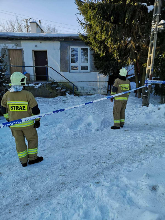 Orneta: Wybuch gazu w domu wielorodzinnym. 45-latek nie żyje, pięć osób ewakuowanych