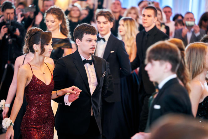 Studniówka siedleckiej Królówki 2026 - walc i polonez