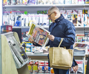Senator Krzysztof Kwiatkowski na zakupach