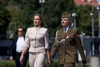 Marta Nawrocka w kostiumie na Święcie Wojska Polskiego. Czym pierwsza dama zaskoczy w tym roku? 