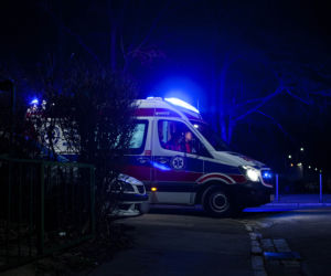 Kilkuletni chłopiec zatruł się czadem. Dziecko przetransportowano do szpitala śmigłowcem LPR!